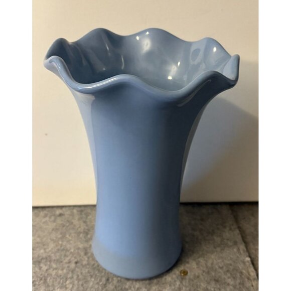 Vintage Abingdon Starflower 9" Vase  # 3031 - Picture 3 of 6